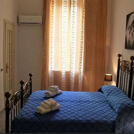 B&B Romy Napoli Bagian luar foto
